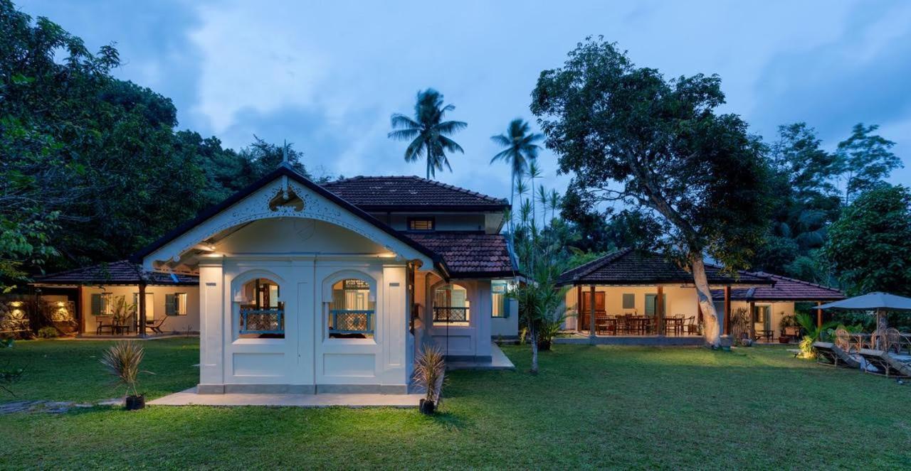 Stuthi Villa Ahangama Exterior photo